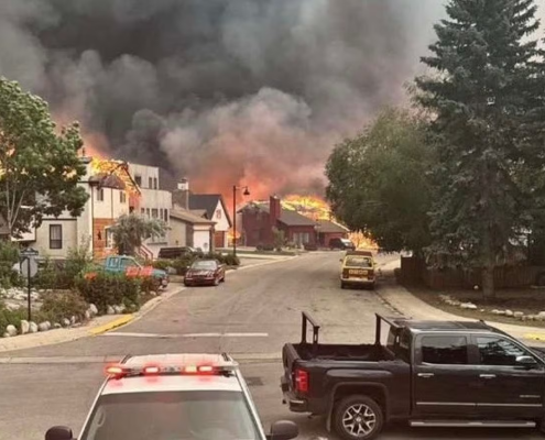 DWD Riesige Waldbraende in Kanada