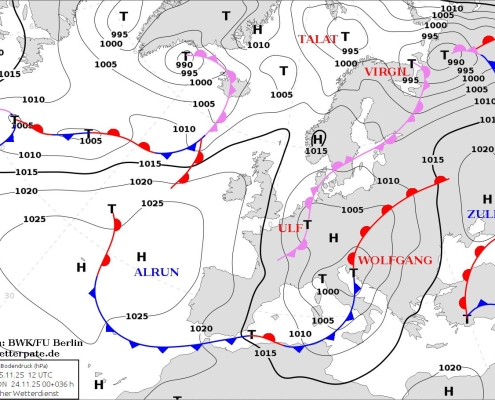 In Gummistiefeln durch das Winterwetter