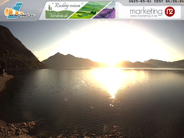 Webcam in Walchensee an der Wasserwacht mit Blick nach Sachenbach Richtung Nordost